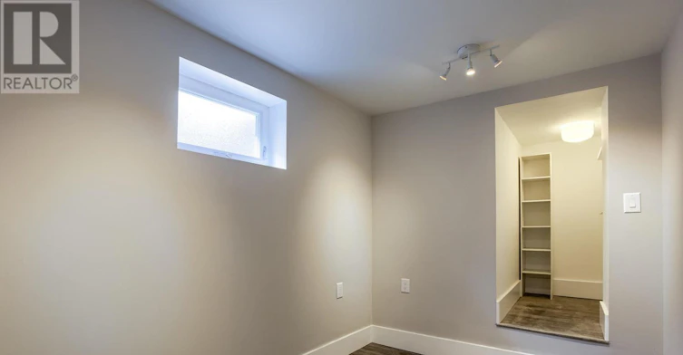 LOWER-53 Pearson Avenue, Toronto, ON, M6R 1G3 - 4