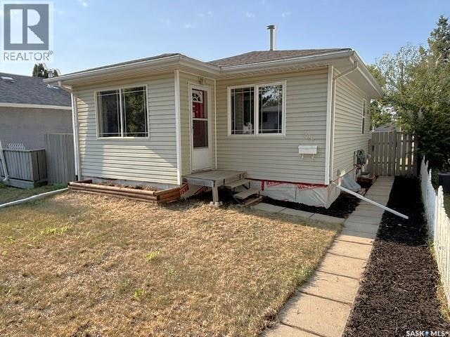 938 Iroquois Street W, Moose Jaw, SK, S6H 5B6