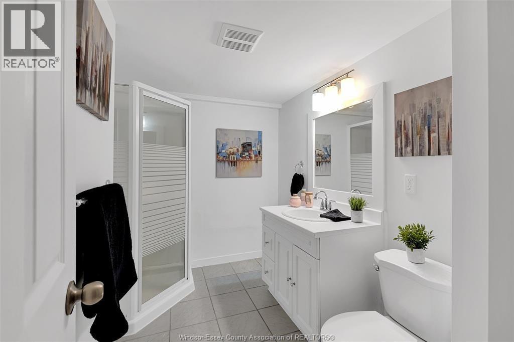 9260 Arncliffe Court, Windsor, ON, B8S 4J9 - 3