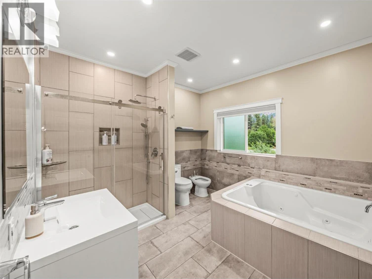5936 6 Highway, Coldstream, BC, V1B 1C8 - 20