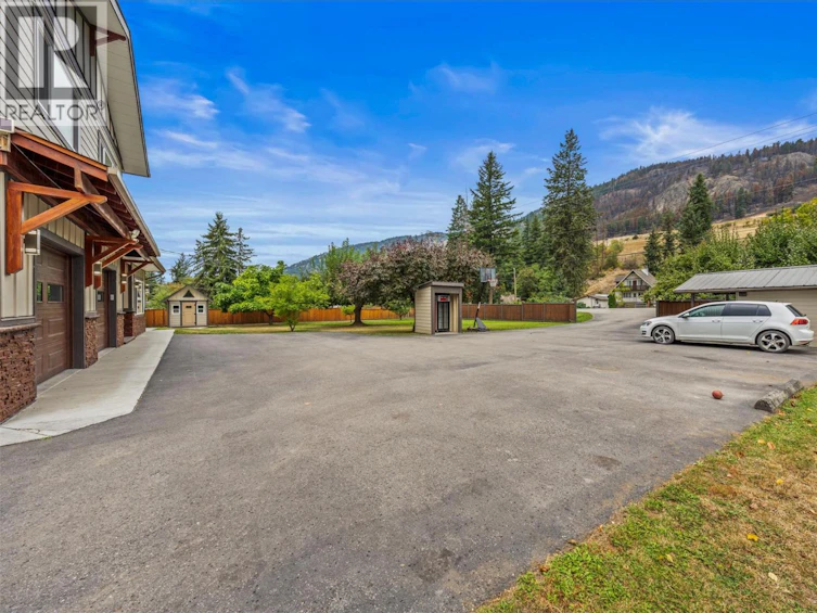 5936 6 Highway, Coldstream, BC, V1B 1C8 - 41