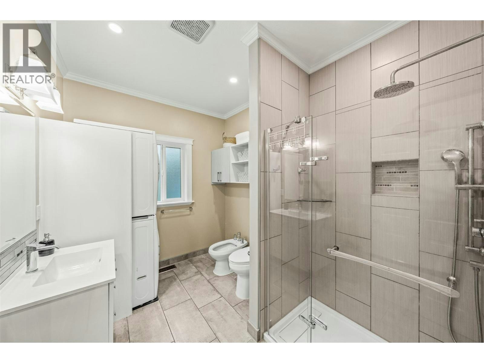 5936 6 Highway, Coldstream, BC, V1B 1C8 - 18