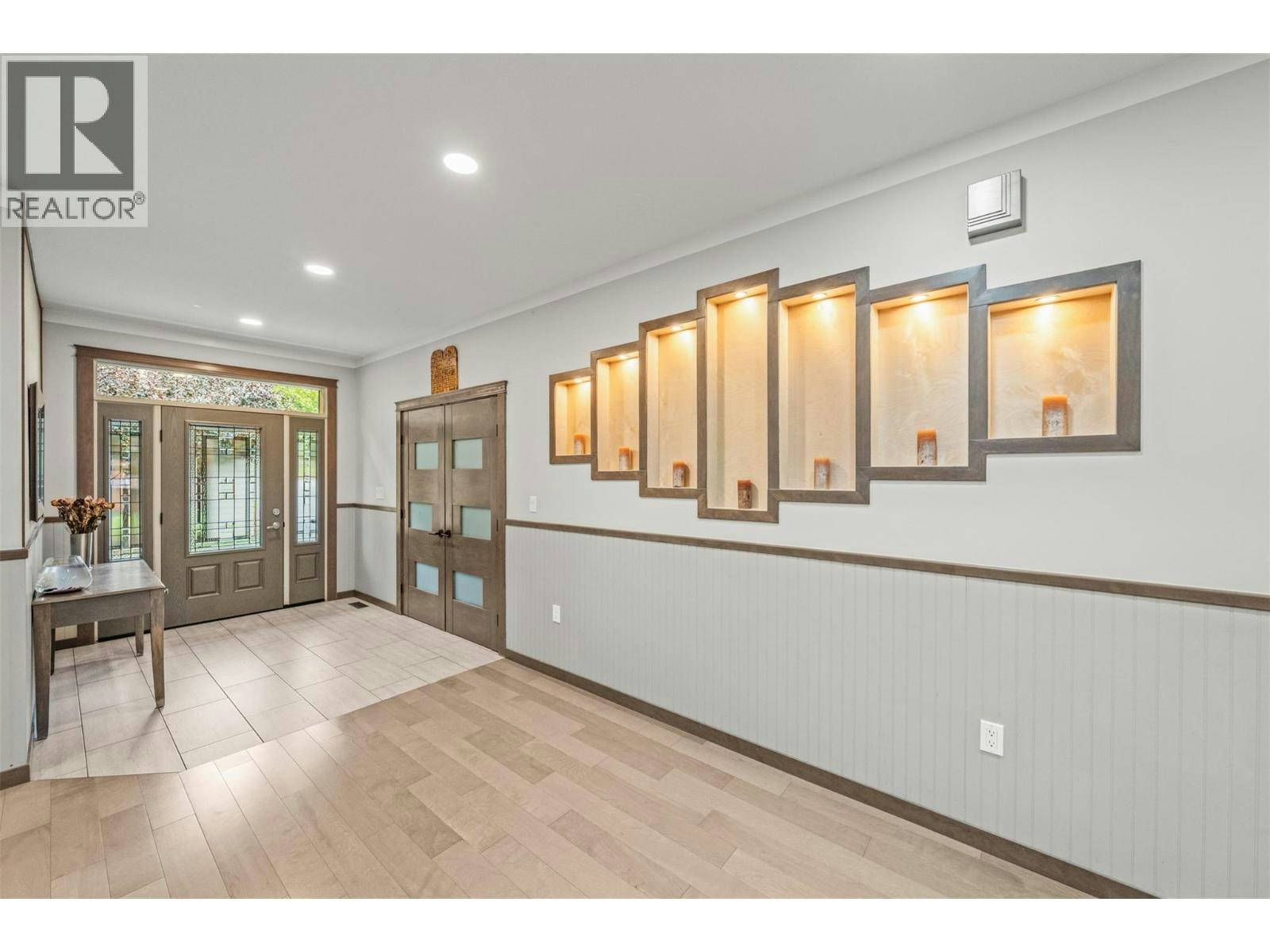 5936 6 Highway - 5