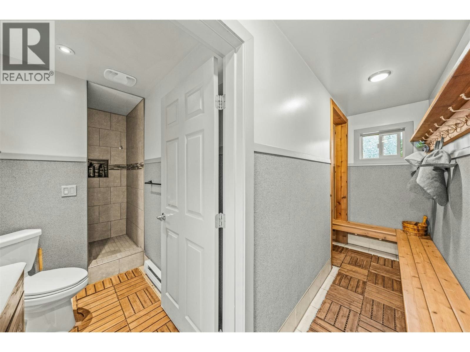 5936 6 Highway, Coldstream, BC, V1B 1C8 - 32