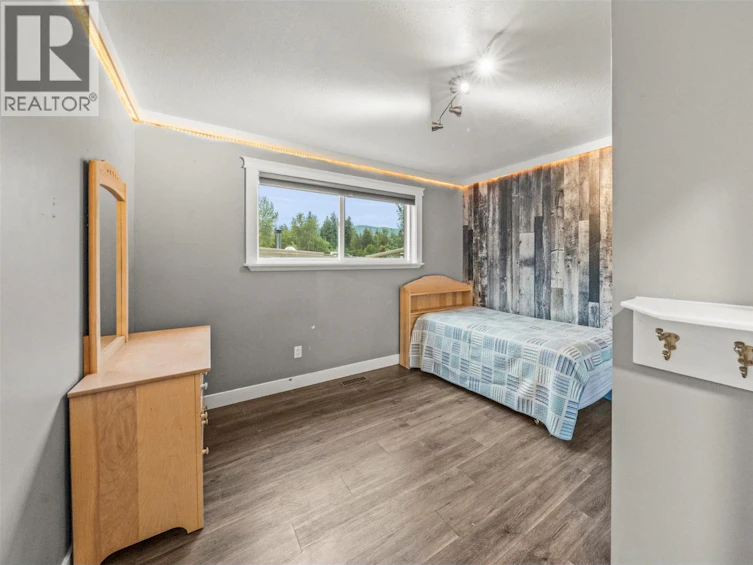 5936 6 Highway, Coldstream, BC, V1B 1C8 - 26