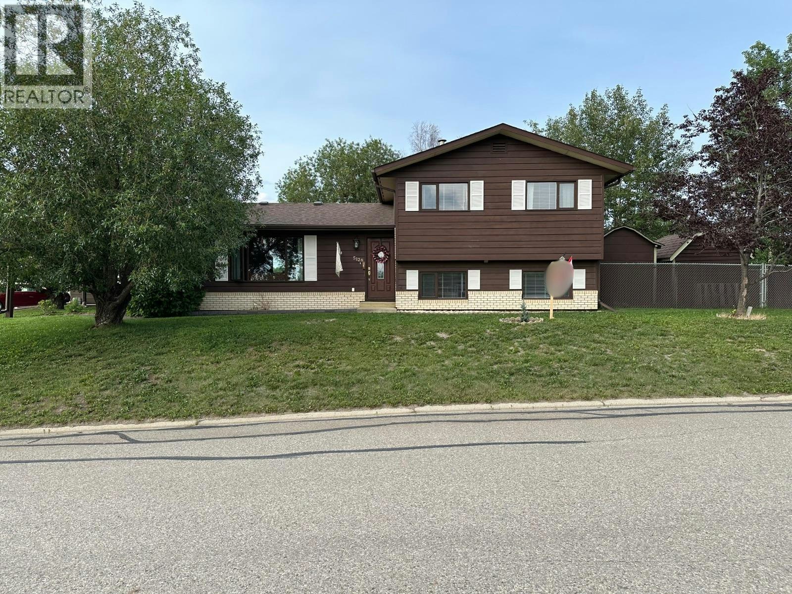 5128 NE 44 Place, Chetwynd, BC, V0C 1J0