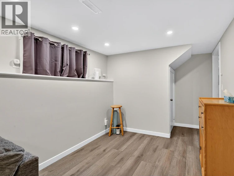 4202 16 Avenue, Vernon, BC, V1T 6P1 - 17