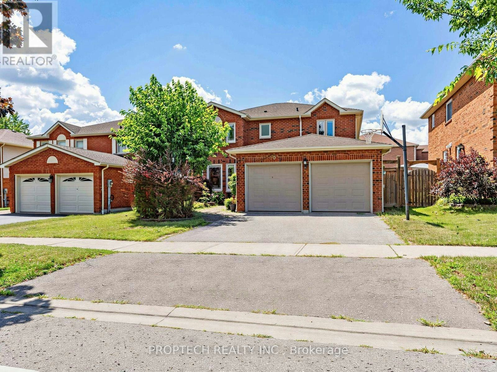 50 Fallingbrook Street, Whitby, ON, L1R 1L8