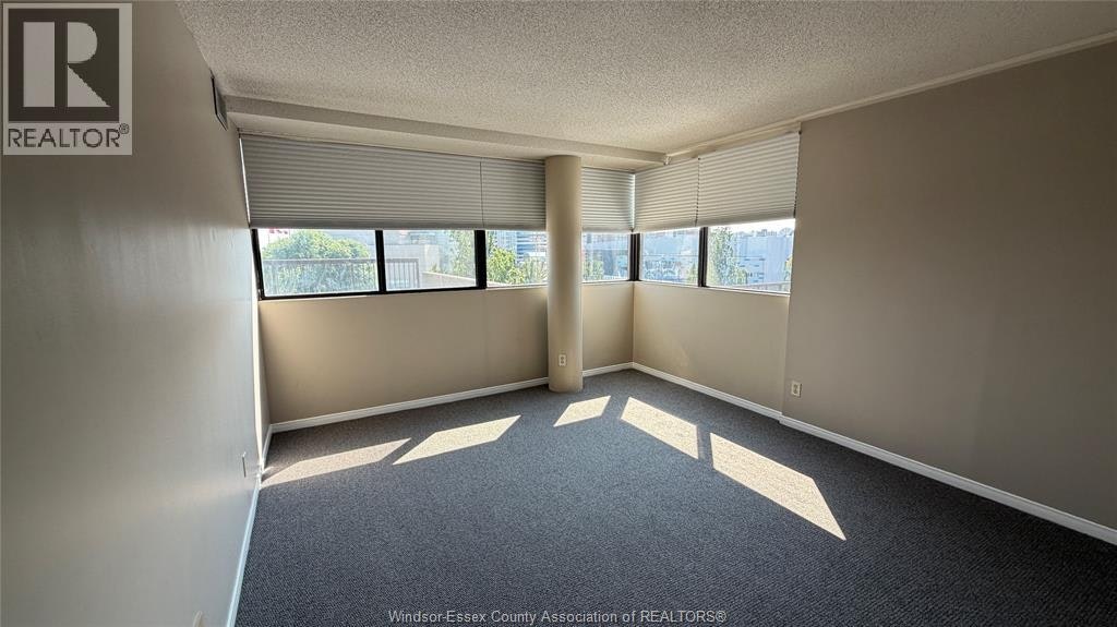 403-515 Riverside Drive, Windsor, ON, N9A 7C3 - 15