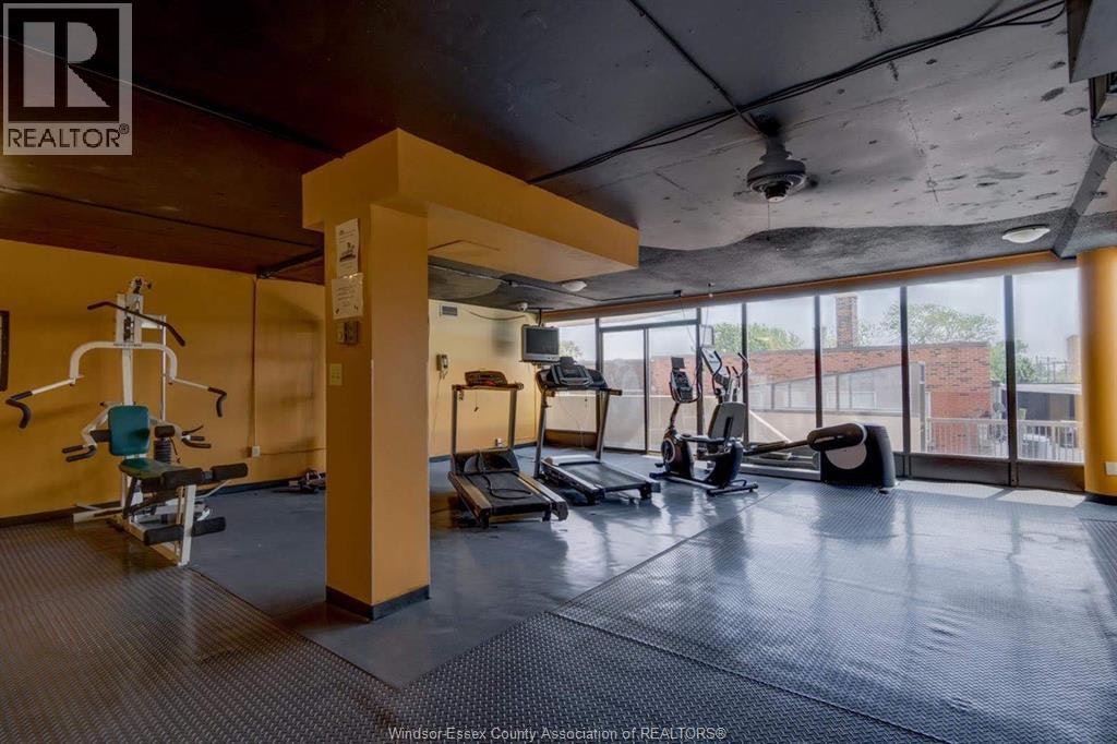 403-515 Riverside Drive, Windsor, ON, N9A 7C3 - 2