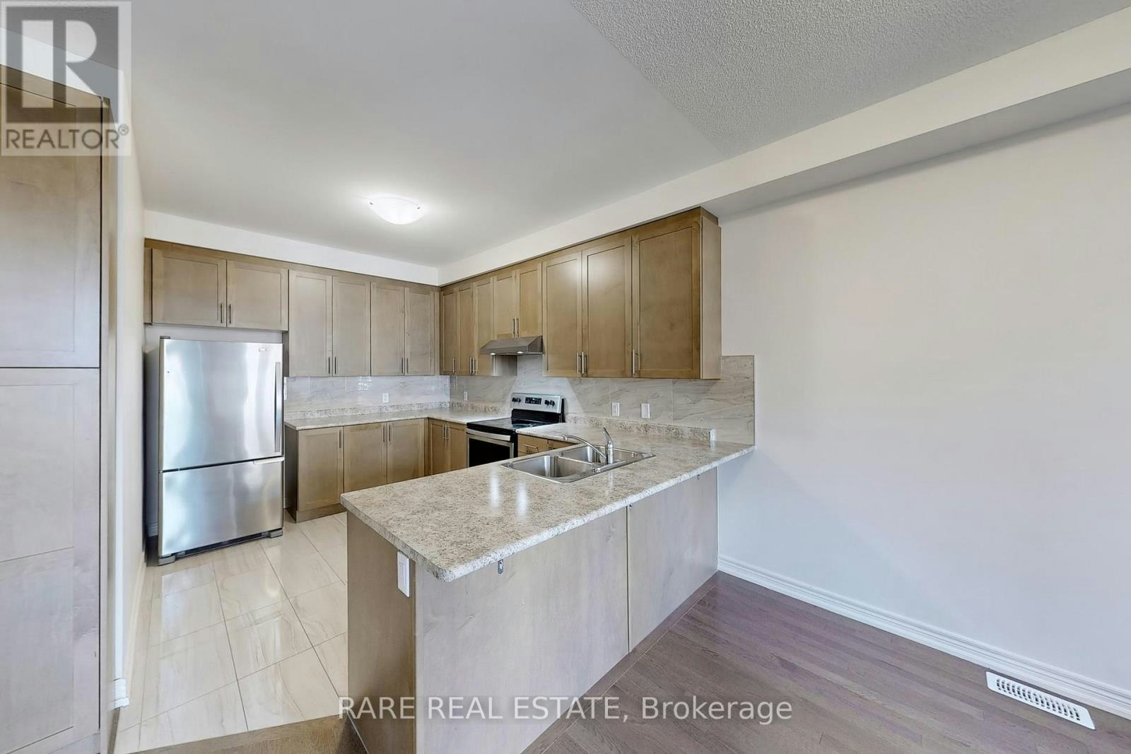 87 Fruitvale Circle, Brampton, ON, L7A 5C1 - 2