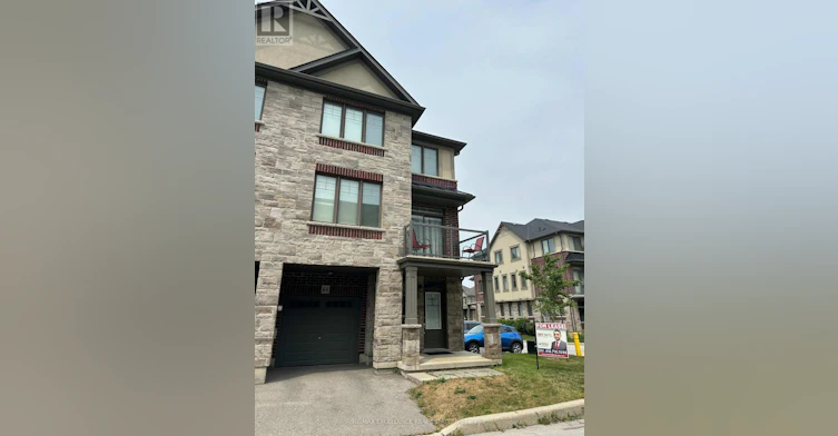 60 Farley Lane, Hamilton, ON, L9G 0H2 - 2