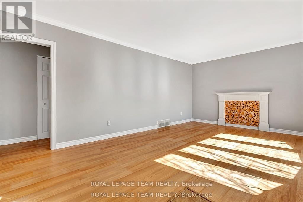 UPPER-925 Moorvale Road, Ottawa, ON, K1K 3K9 - 8