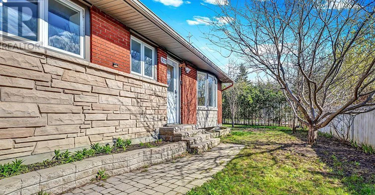 UPPER-925 Moorvale Road, Ottawa, ON, K1K 3K9 - 5