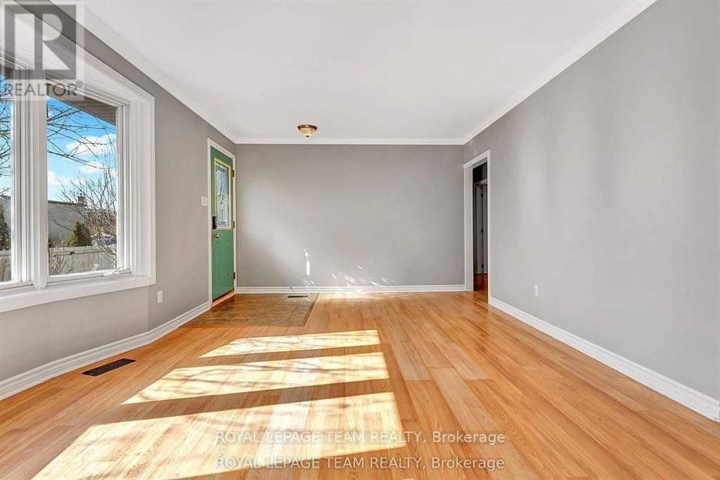 UPPER-925 Moorvale Road, Ottawa, ON, K1K 3K9 - 9