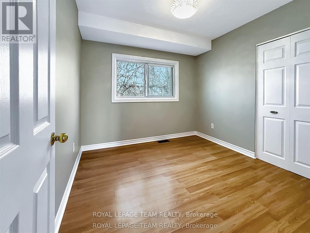 UPPER-925 Moorvale Road, Ottawa, ON, K1K 3K9 - 17