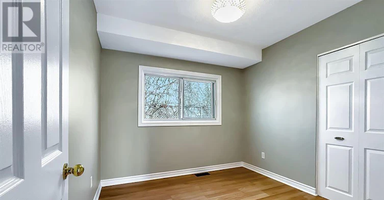 UPPER-925 Moorvale Road, Ottawa, ON, K1K 3K9 - 17