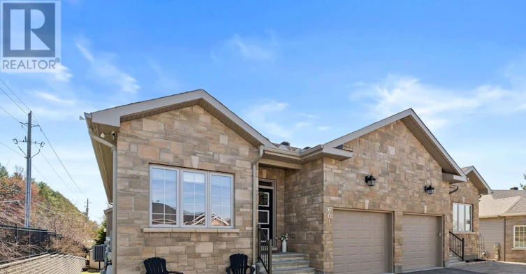 601 Meadowridge Circle, Ottawa, ON, K0A 1L0 - 2