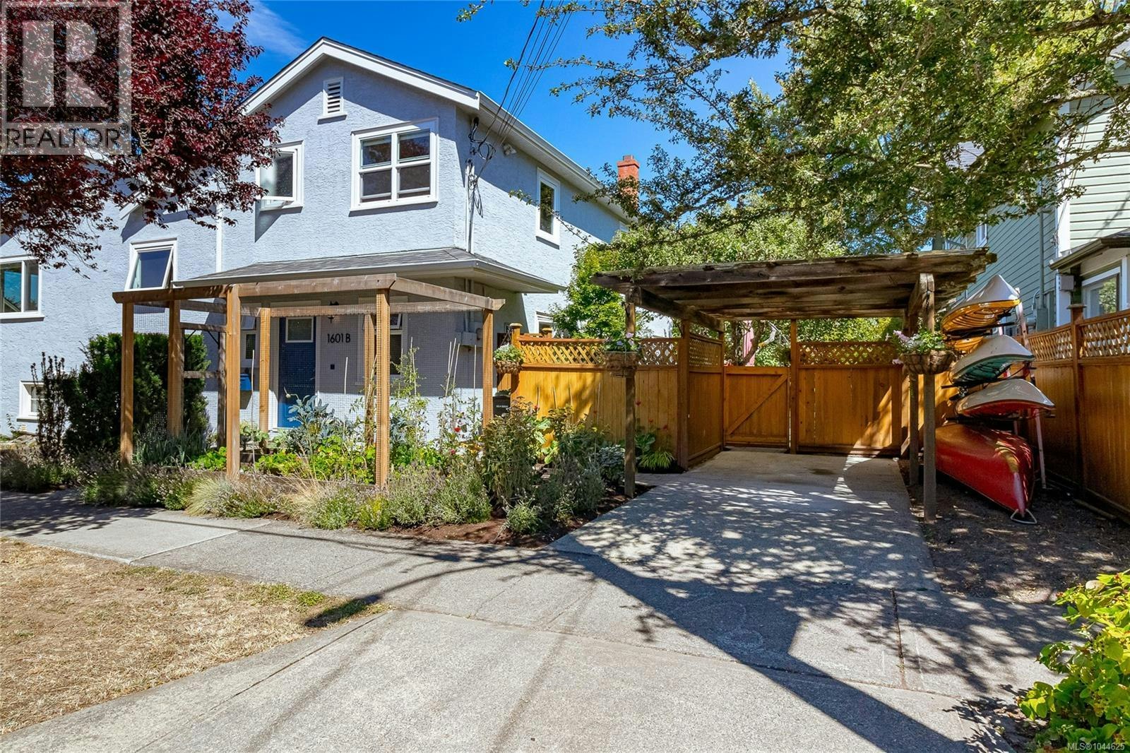 B-1601 Haultain Street, Victoria, BC, V8R 2K6
