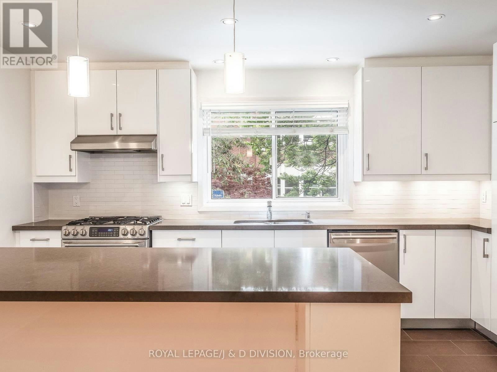 640 Adelaide Street W, Toronto, ON, M6J 1A9 - 10