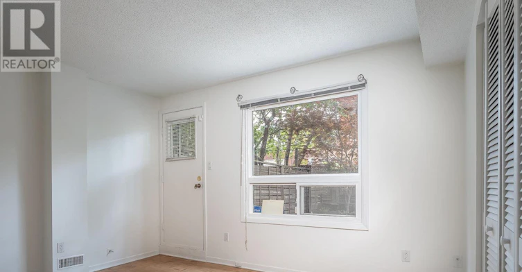 640 Adelaide Street W, Toronto, ON, M6J 1A9 - 5