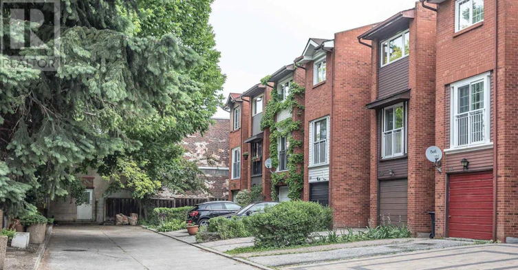 640 Adelaide Street W, Toronto, ON, M6J 1A9 - 2