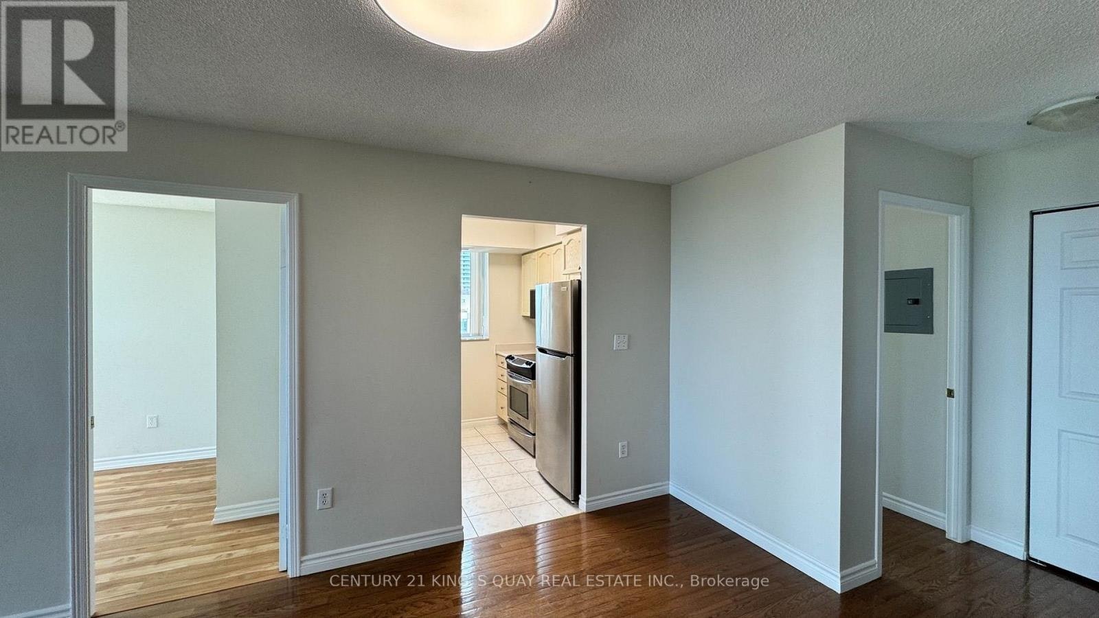 2207-1 Pemberton Avenue, Toronto, ON, M2M 4L9 - 19