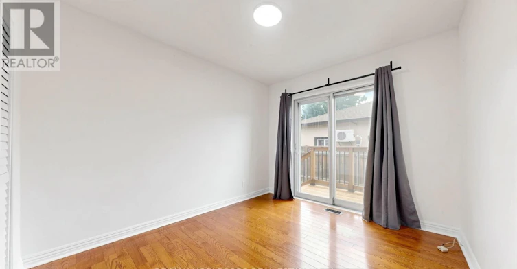 8 Summerfield Crescent, Toronto, ON, M9M 3X3 - 22