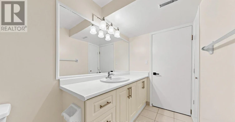 8 Summerfield Crescent, Toronto, ON, M9M 3X3 - 35