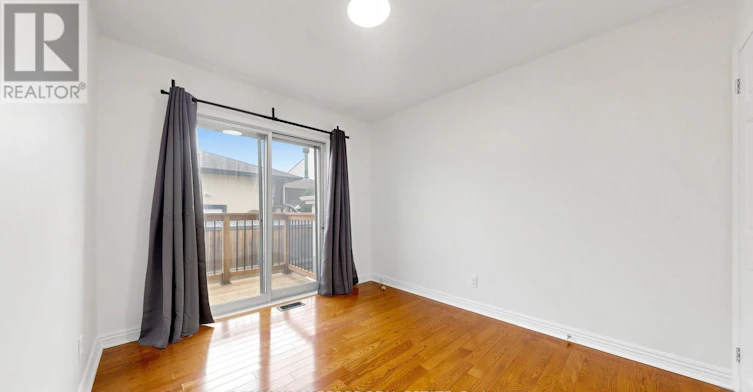 8 Summerfield Crescent, Toronto, ON, M9M 3X3 - 23
