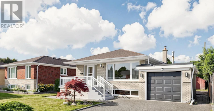8 Summerfield Crescent, Toronto, ON, M9M 3X3 - 2