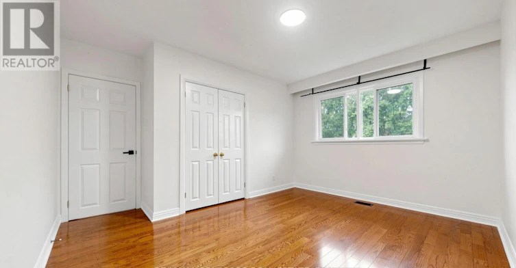 8 Summerfield Crescent, Toronto, ON, M9M 3X3 - 21