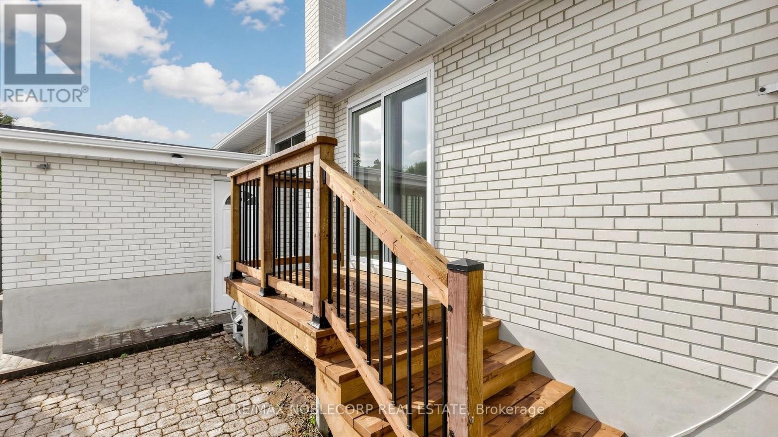 8 Summerfield Crescent, Toronto, ON, M9M 3X3 - 38