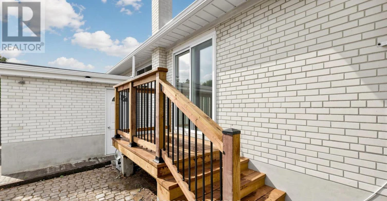 8 Summerfield Crescent, Toronto, ON, M9M 3X3 - 38