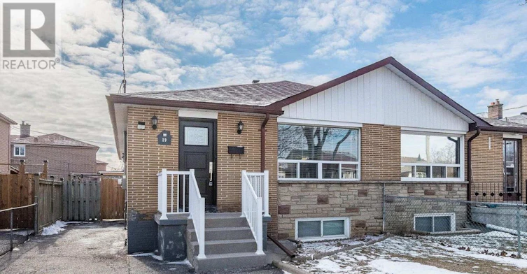 19 Garfield Crescent, Brampton, ON, L6V 1V7