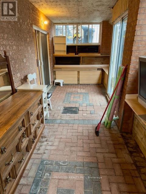 BSMT-245 Floyd Avenue, Toronto, ON, M4J 2J2 - 4