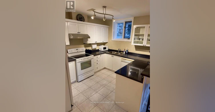 BSMT-245 Floyd Avenue, Toronto, ON, M4J 2J2 - 9
