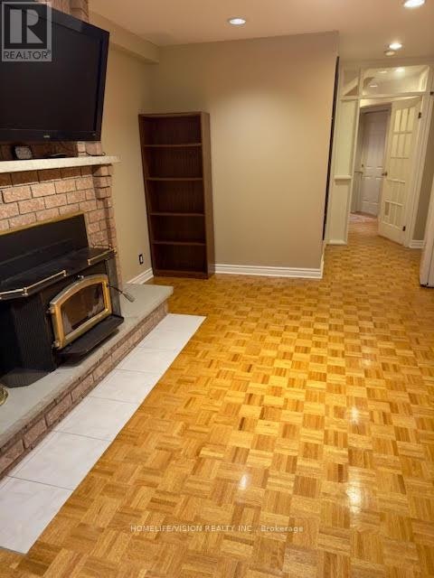 BSMT-245 Floyd Avenue, Toronto, ON, M4J 2J2 - 11