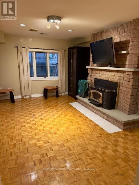 BSMT-245 Floyd Avenue, Toronto, ON, M4J 2J2 - 10