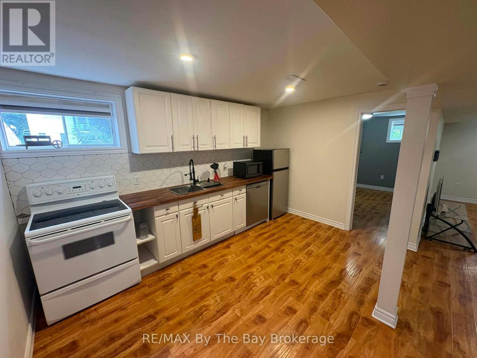 240 Shore Lane, Wasaga Beach, ON, L9Z 2J1 - 13
