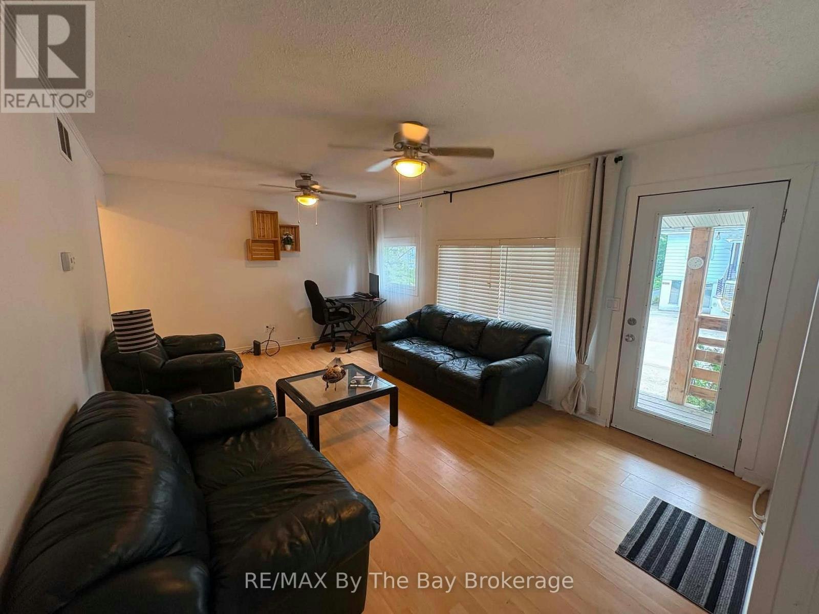 240 Shore Lane, Wasaga Beach, ON, L9Z 2J1 - 3