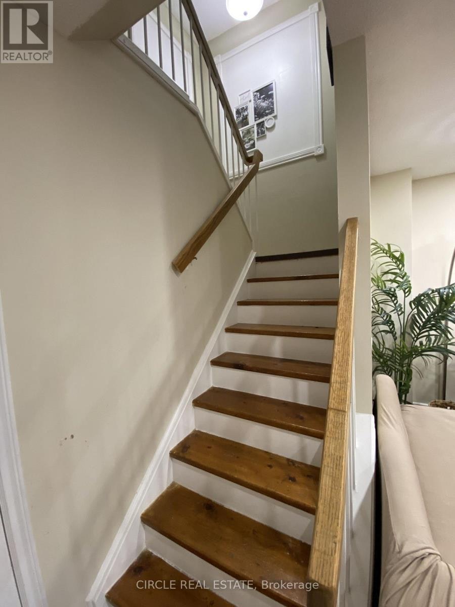 35 Fanshawe Drive, Brampton, ON, L6Z 1A7 - 9