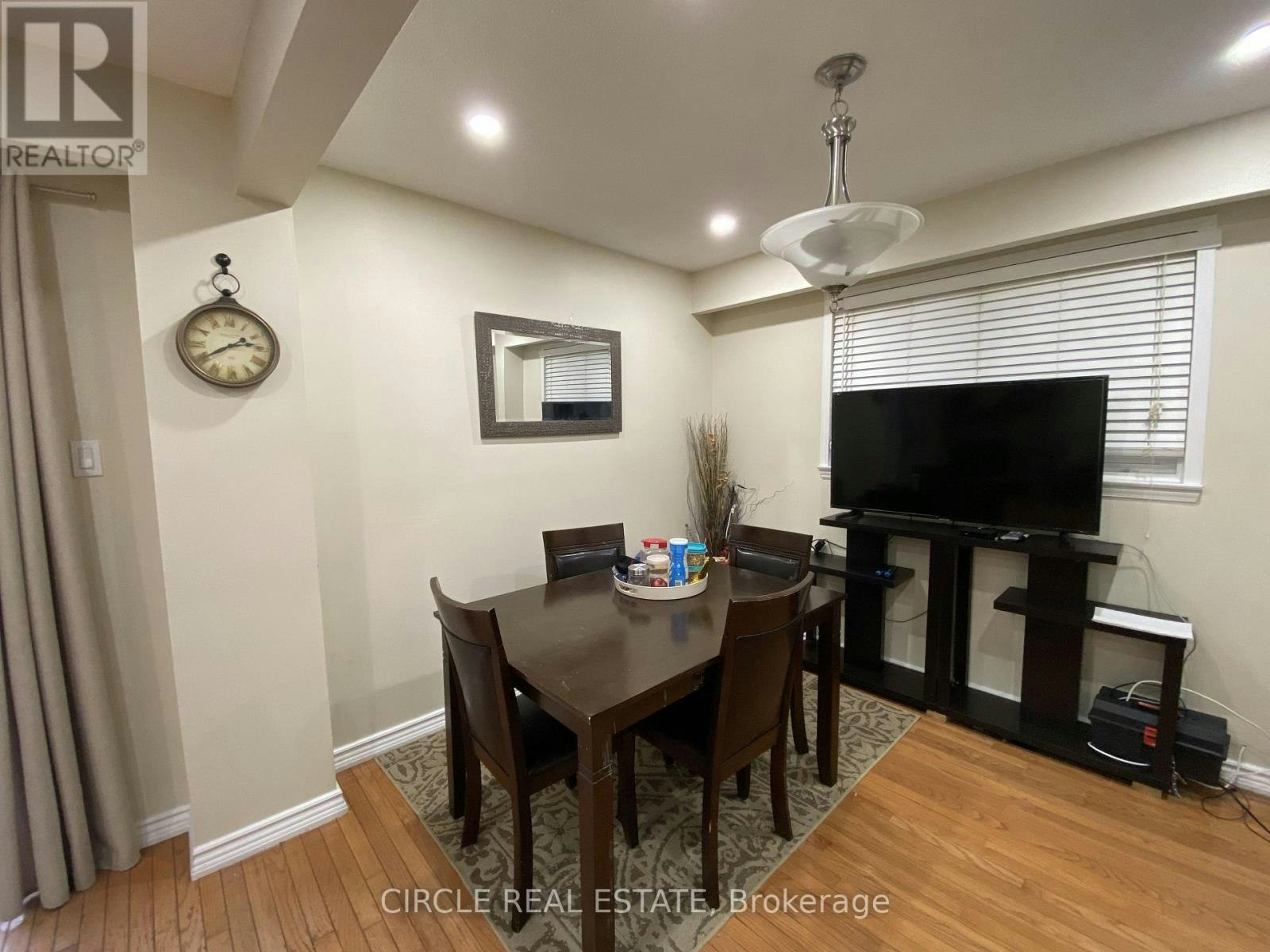 35 Fanshawe Drive, Brampton, ON, L6Z 1A7 - 5