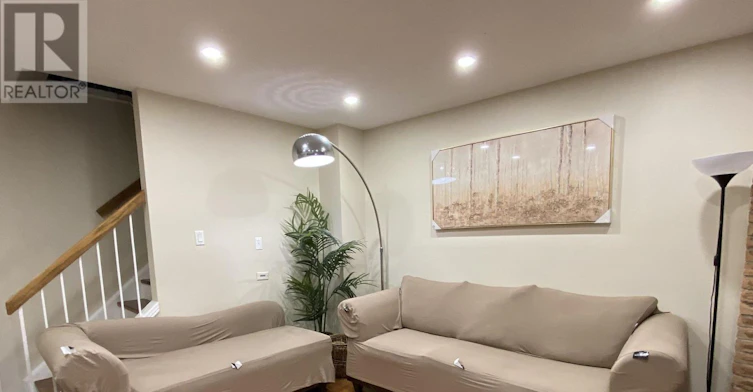 35 Fanshawe Drive, Brampton, ON, L6Z 1A7 - 2