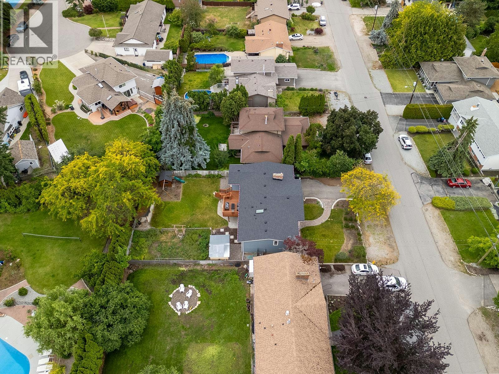 851 Hammer Avenue, Kelowna, BC, V1W 2B7 - 15