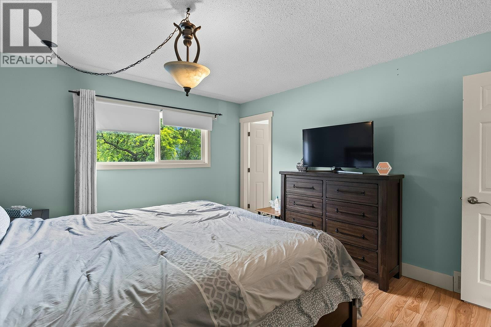 851 Hammer Avenue, Kelowna, BC, V1W 2B7 - 33
