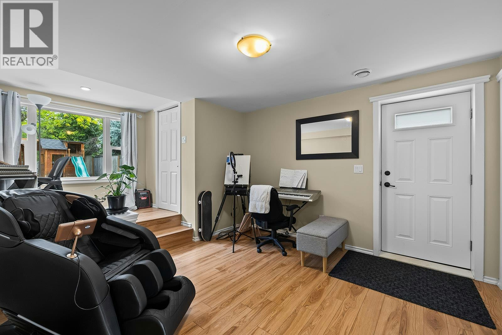 851 Hammer Avenue, Kelowna, BC, V1W 2B7 - 51