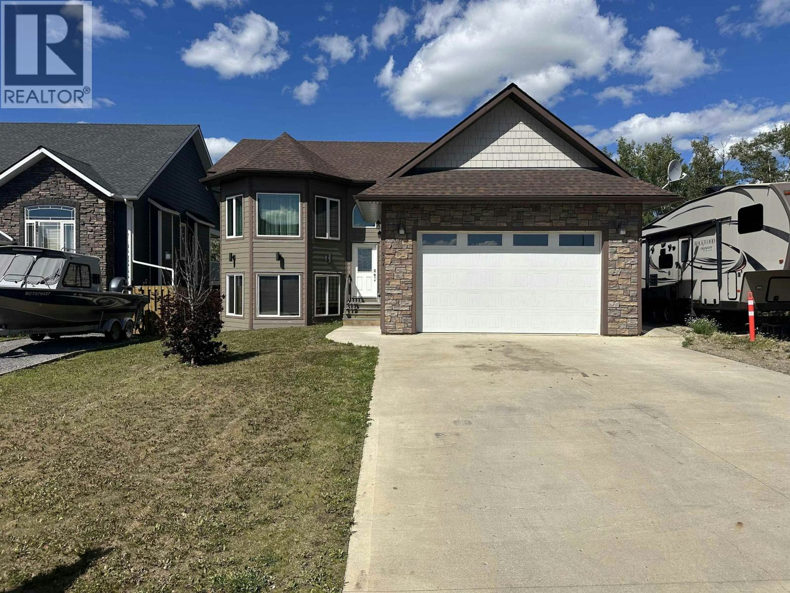 10904 108 Avenue, Fort St. John, BC, V1J 0J3
