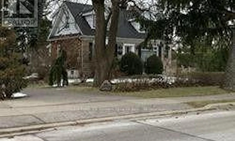 16 Anson Avenue