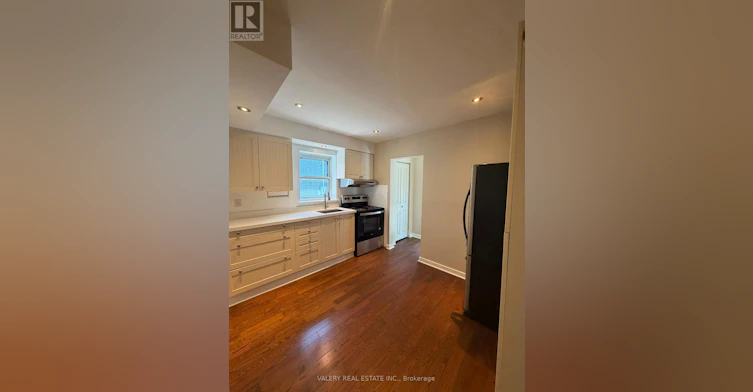 425 Livingston Road N, Toronto, ON, M1E 1M5 - 11
